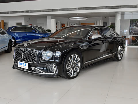 2026�� 4.0T V8 Mulliner