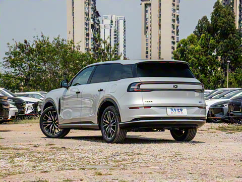 2025�� 215�콢��