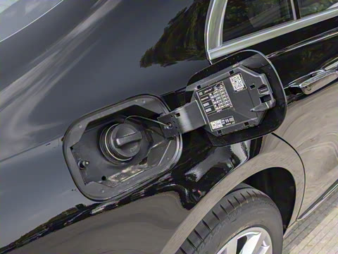 2025�� S 400 L ������