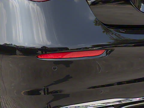 2025�� S 400 L ������