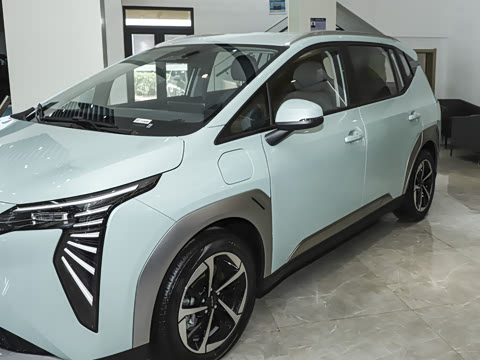 2025�� Plus 510 ������