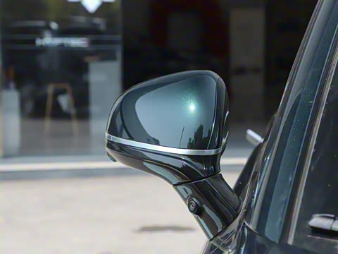 2025�� 700 Ultra�������������״��