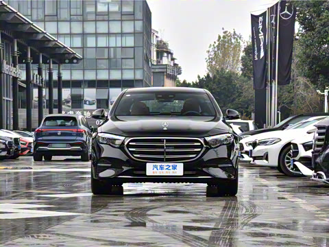 2025�� �Ŀ� E 300 L ������