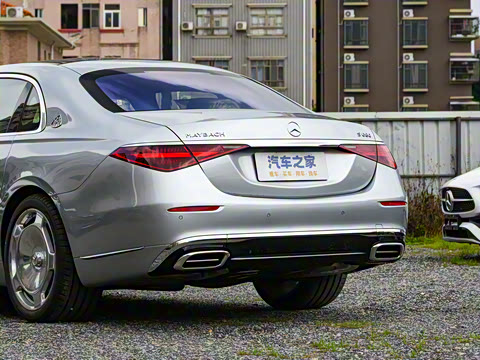 2025�� �Ŀ� S 680 4MATIC