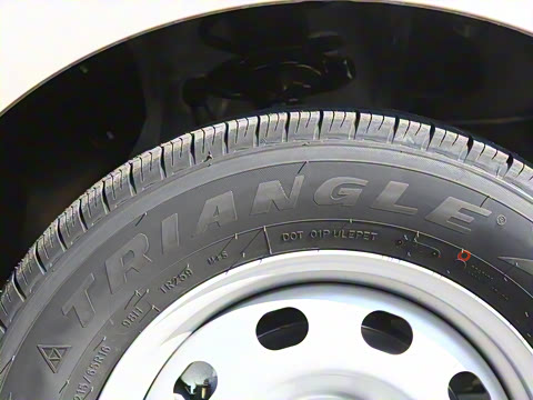 2025�� 1.6L ���������� 7��