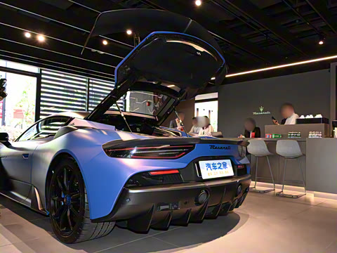 2024�� GT2 Stradale