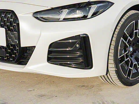 2024�� 430i Gran Coupe M�˶���ҹ��װ