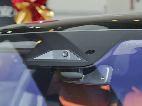 2025�� 215�콢PLUS