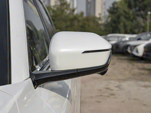 2025�� ���Ĵ� UItra 2.0T ������ �ǻ�������