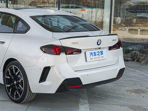 2025�� 225L M�˶���ҹ��װ