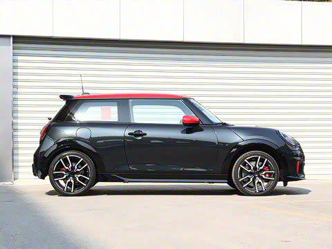 2025�� JOHN COOPER WORKS