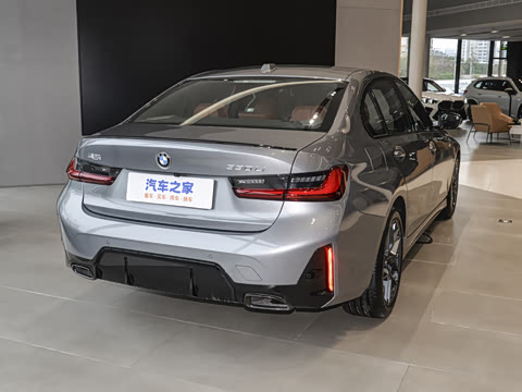 2025�� 330Li ������ M�˶���ҹ��װ