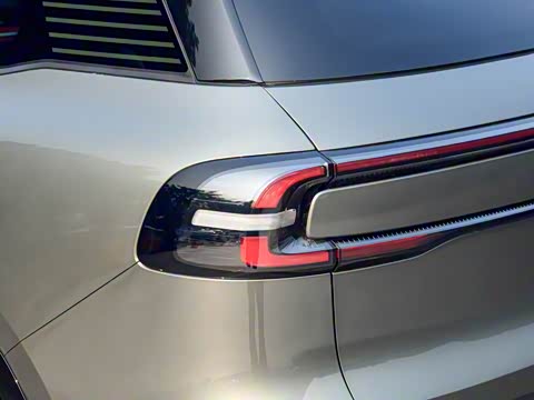 2025�� 215�����콢PLUS