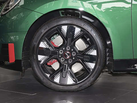 2025�� JOHN COOPER WORKS