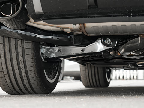 2025�� RS Q8 4.0T performance