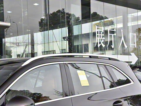 2025�� GLC 260 L 4MATIC ������