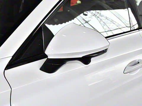 2025�� 2.0T Trophy+ �����˶���