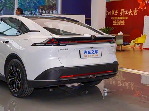 2025�� 300Ultra  �����Ǽ�AD PRO���̰�