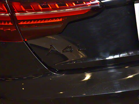 2024�� 40 TFSI ����������(��ҹ��)