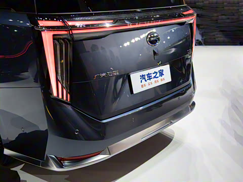 2025�� Ǭ��ϵ�� Ultra ͷ�Ȳ�