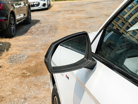 2025�� 45�����ذ� 40 TFSI ����������