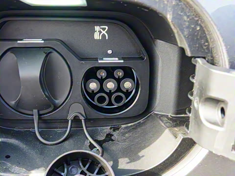 2025�� EV �Ǽݰ� 506KM�����