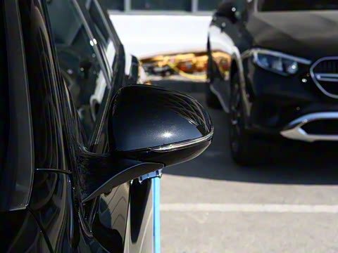 2025�� E 300 ʱ�����˶���