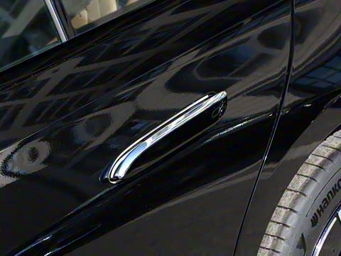 2025�� E 300 ʱ�����˶���