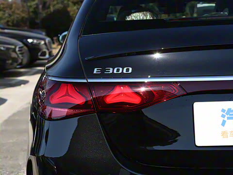 2025�� E 300 ʱ�����˶���