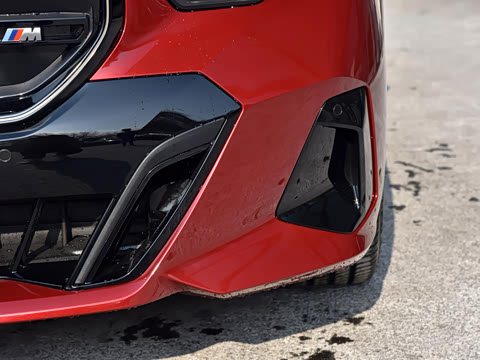 2024�� xDrive M60