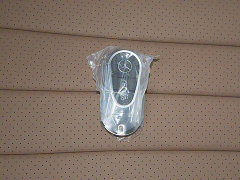 2025�� �Ŀ� E 300 L ������