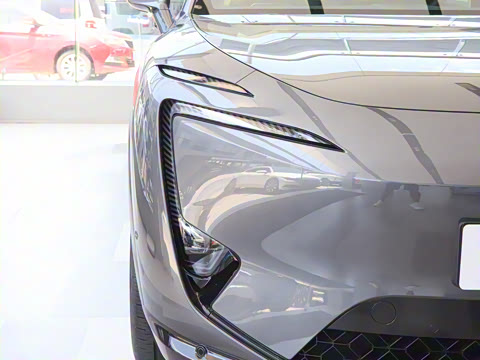 2025�� �Ŀ� Max ���̰�