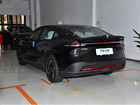 2025�� 530UltraǬ���Ǽ�ADS SE�����