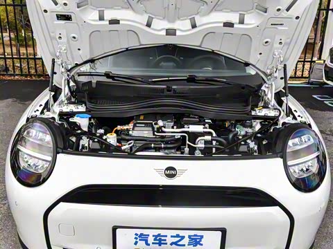 2025�� 456km COOPER E ������