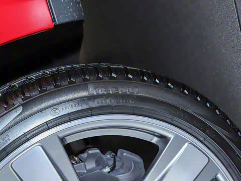 2025�� Macan 2.0T ���ΰ�