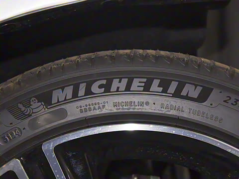 2025�� 260TURBO ���ݰ�