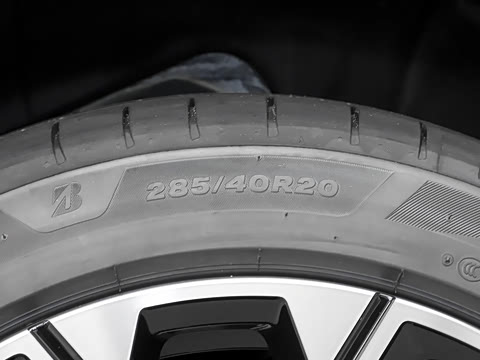 2025�� xDrive30L ������ M�˶���װ