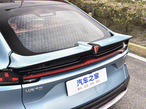 2025�� 300Ultra  �����Ǽ�AD PRO���̰�