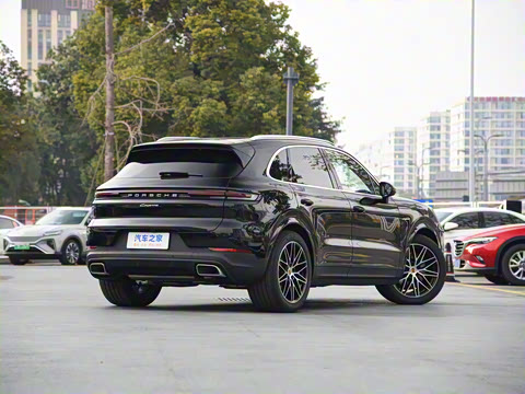 2025�� Cayenne E-Hybrid 2.0T