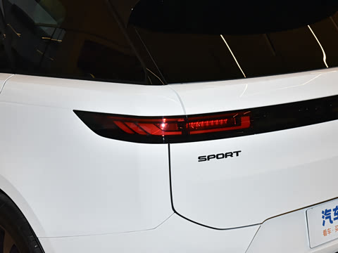 2025�� 400PS Dynamic HSE