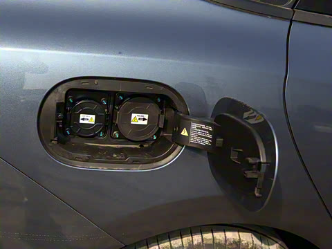 2025�� EV �Ǽݰ� 420KM������