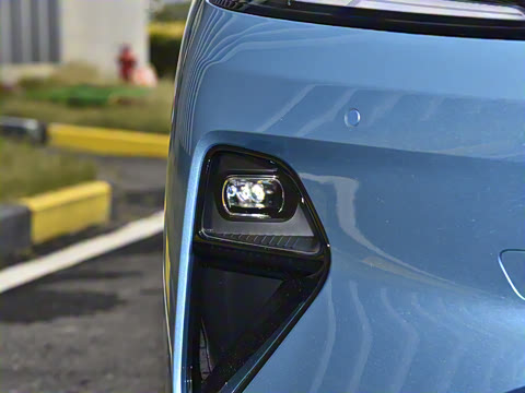 2025�� 230UltraǬ���Ǽ�ADS SE���̰�