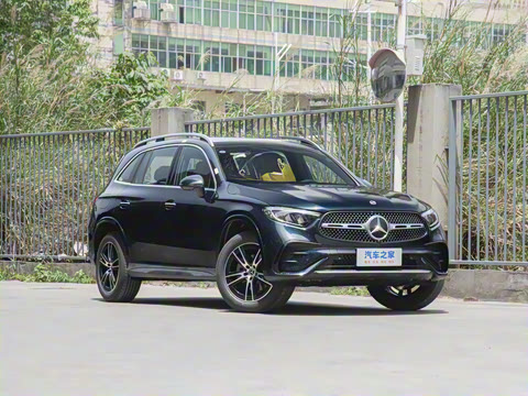 2025�� �Ŀ� GLC 260 L 4MATIC ������