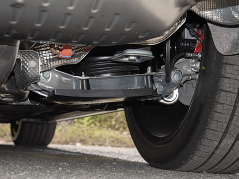 2025�� 400PS Dynamic HSE