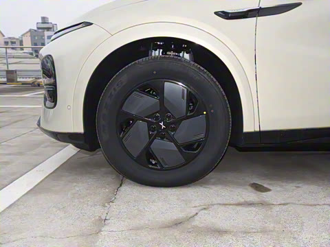 2025�� 625 ������ Max �Ƽ���