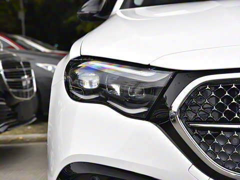 2025�� E 300 �������˶���