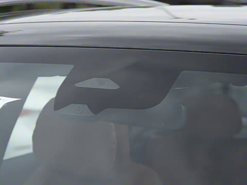 2025�� GLC 300 L 4MATIC ������ 5��