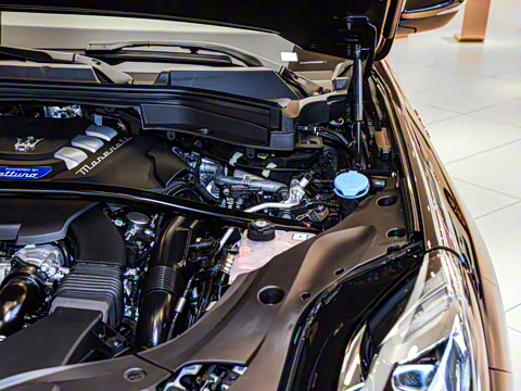 2023�� 3.0T Trofeo