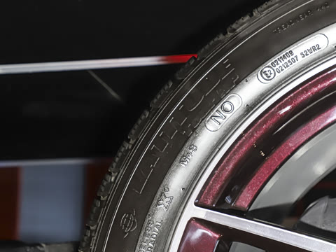 2025�� Macan 2.0T ���ΰ�