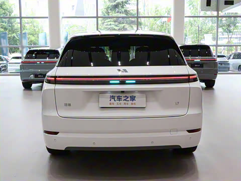 2025�� Ultra ���ܻ��°�